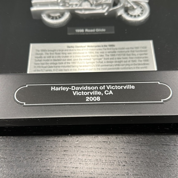 Harley-Davidson Pewter Motorcycle Framed Set - Picture 4 of 11